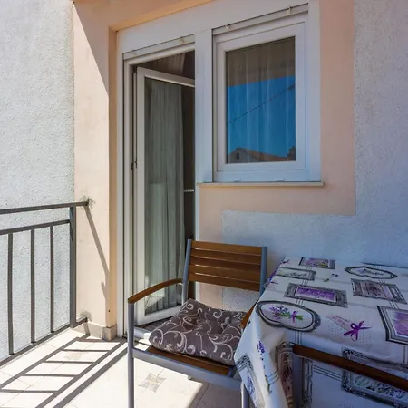 Appartement Tustonjic Soba 1 - Hr-10793-03 By Interhome *